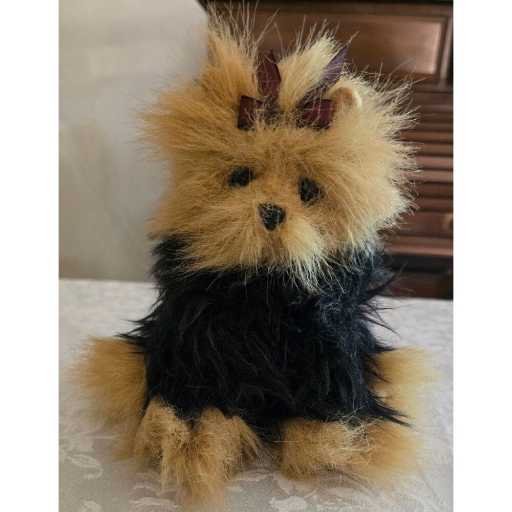 Dog Yorkshire Terrier "Yippy", 7” Bearington Plush Yorkie stuffed, New with tags